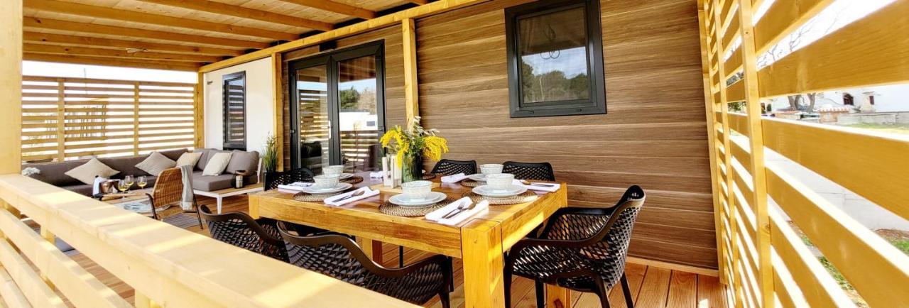Mobilehome Elena Premium With Pool, Istria Banjole Dış mekan fotoğraf