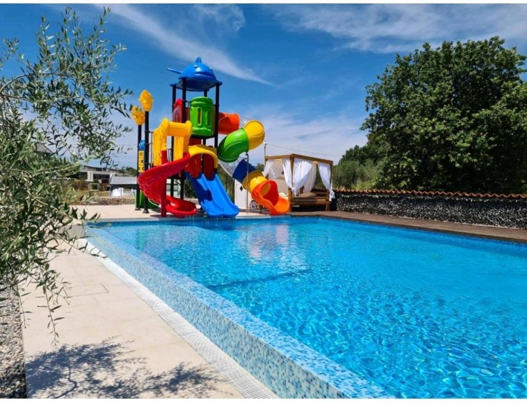 Mobilehome Elena Premium With Pool, Istria Banjole Dış mekan fotoğraf