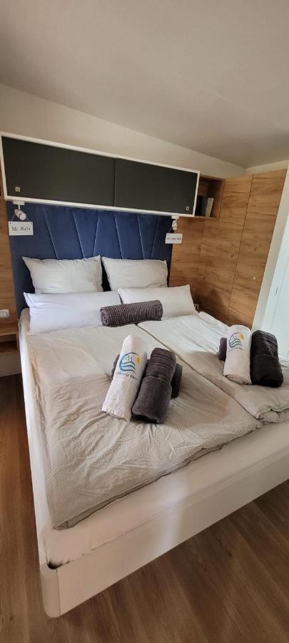 Mobilehome Elena Premium With Pool, Istria Banjole Dış mekan fotoğraf